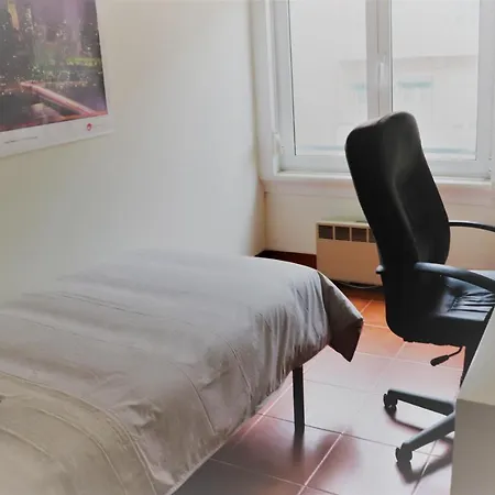 Subway Connection To The Airport Apartment